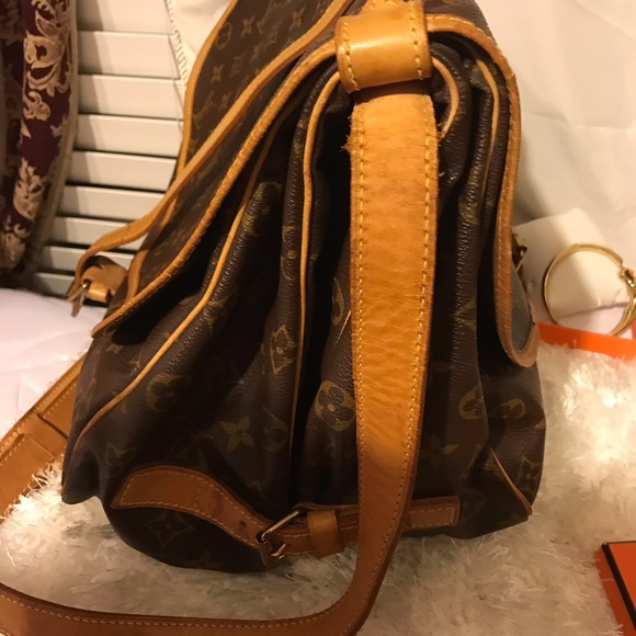 Louis Vuitton Saumur 35 Sold - Picture 5 of 8